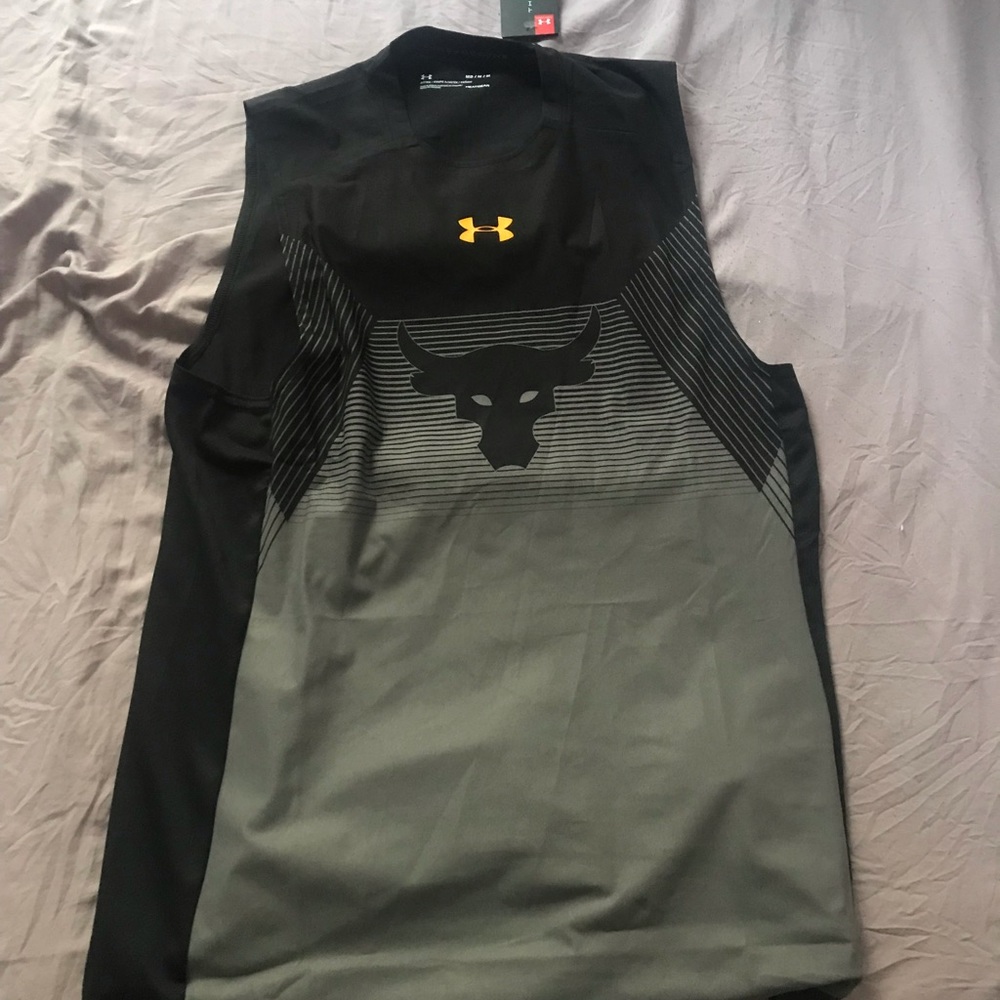 UA X Project Rock “Chase Greatness”Limited edition